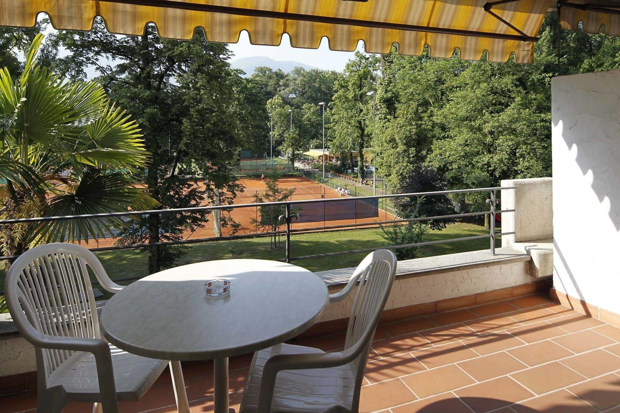 Aparthotel Al Lago Locarno Buitenkant foto
